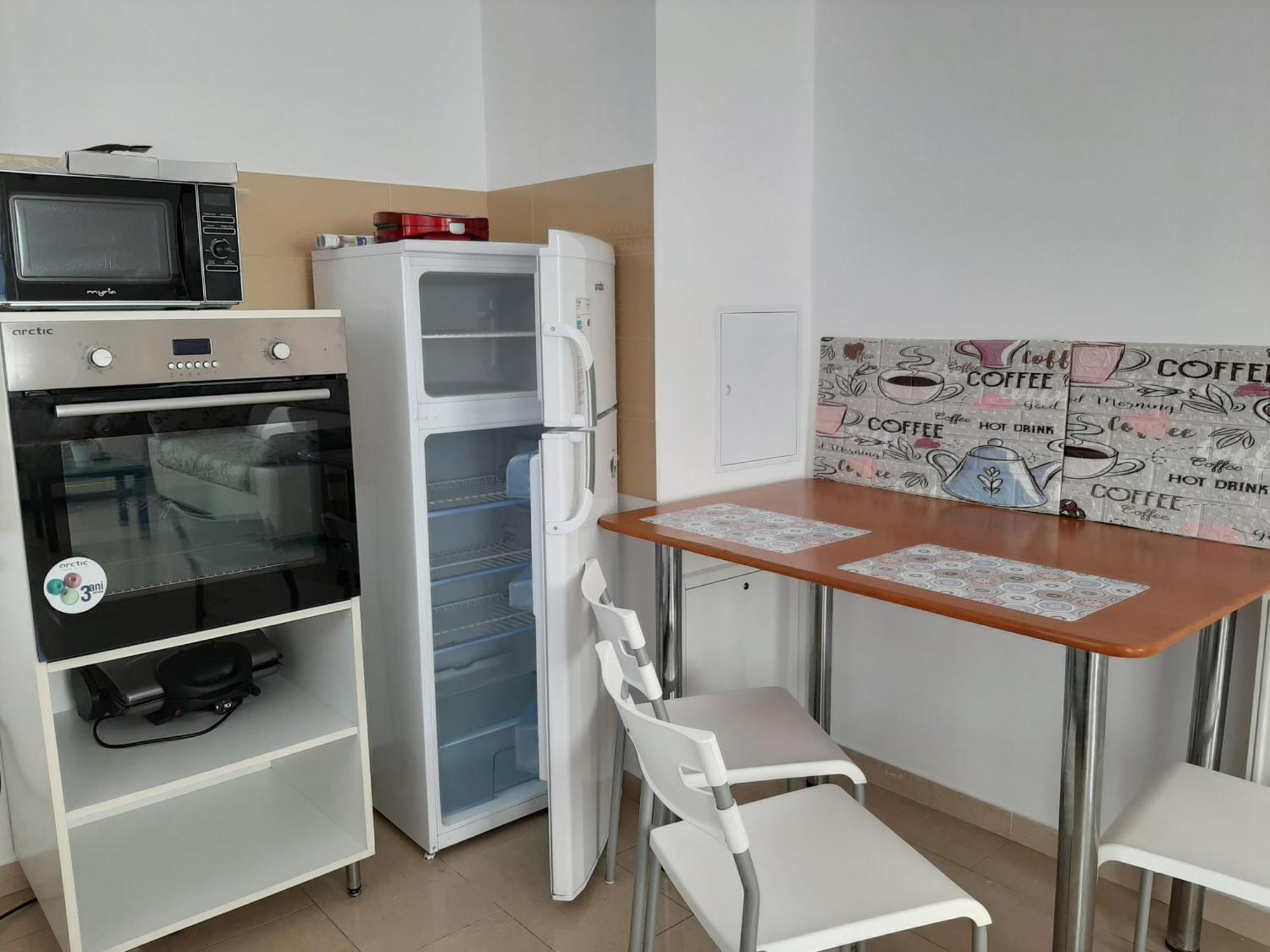 Arad Chic Apartament Uta Buitenkant foto